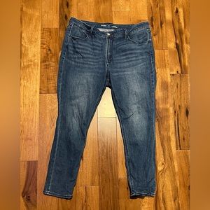 Old Navy High-Rise Super Skinny Jeans